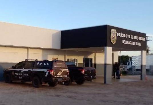 Presa em Rondônia a mulher que filmou homem sendo assassinado a mando de faccionado que assistiu crime “ao vivo” em MT