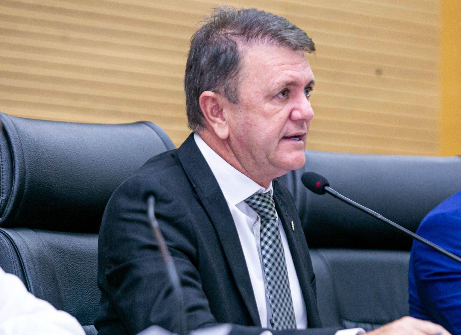 Deputado Luizinho Goebel destina R$ 1 milhão para recuperação de ruas e avenidas em Vilhena