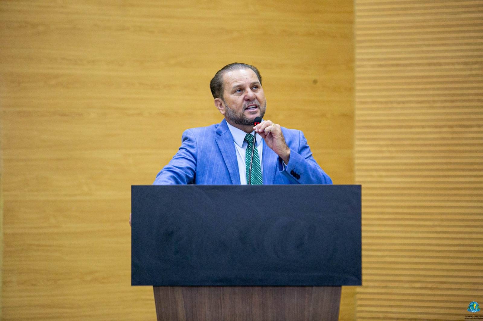 Deputado Cirone Deiró pede suspensão de audiências públicas e diz que municípios precisam ser ouvidos sobre privatizações