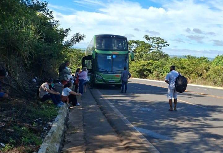 Estudante de medicina se revolta durante viagem de Cuiabá a Vilhena que deve durar 24 horas por causa de defeito em ônibus