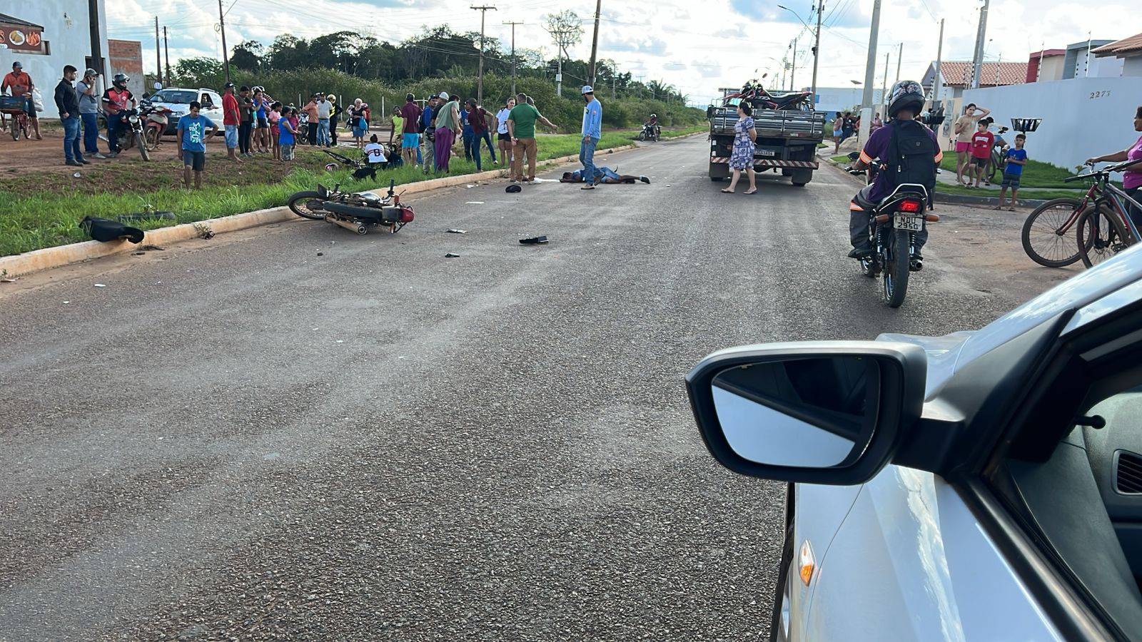 URGENTE: acidente envolvendo três veículos deixa homem morto e mulher em estado grave em avenida de Vilhena; assista vídeo
