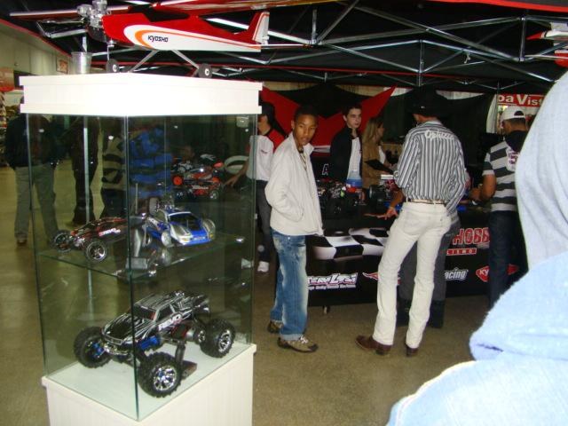 Diversificação: pavilhão da Aciv na Expovil surpreende visitantes com novidades