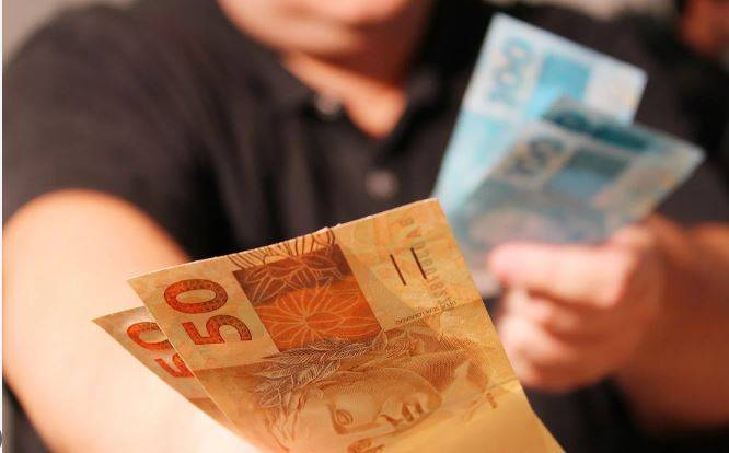 Veja quais são os valores dos salários de todos os governadores do Brasil; o de Rondônia é o 8º maior do país