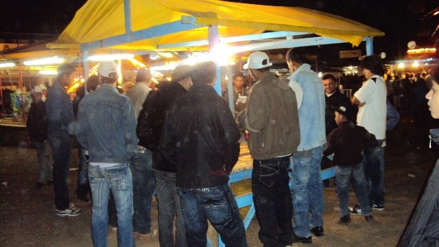 Mesmo após reportagem do Fantástico, barracas de jogos faturam na Expovil