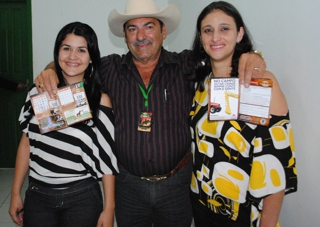 Quatro cartelas ganham moto, mas prêmio será dividido entre duas mulheres