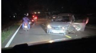 VÍDEO: veículos batem de frente em rodovia na saída de Cerejeiras; buracos na pista e bebedeira podem ter provocado o acidente