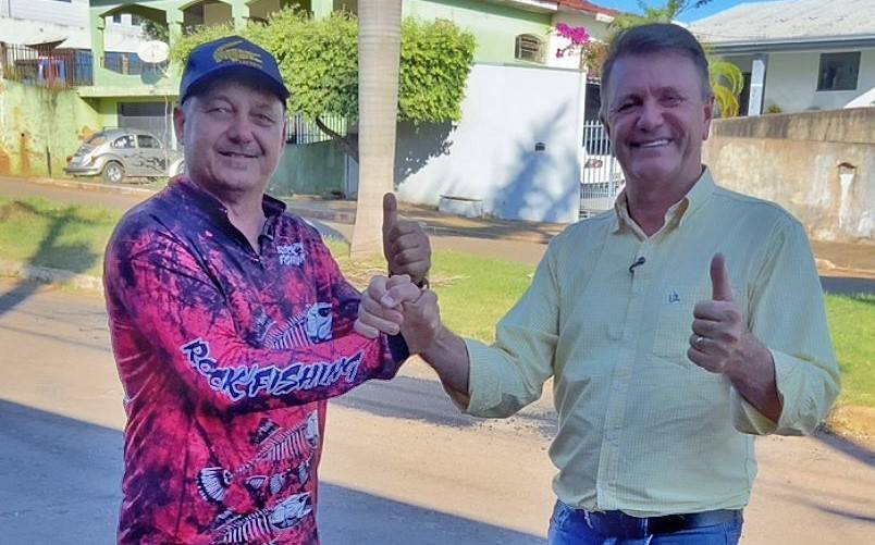 Operação Tapa-Buraco na cidade de Colorado do Oeste é iniciada com apoio do deputado Luizinho Goebel