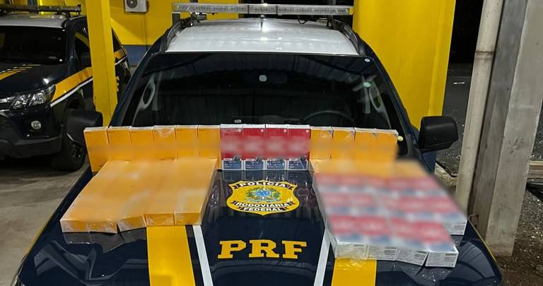 Durante abordagem a ônibus em cidade de Rondônia, PRF encontra dezenas de celulares suspeitos sendo transportados