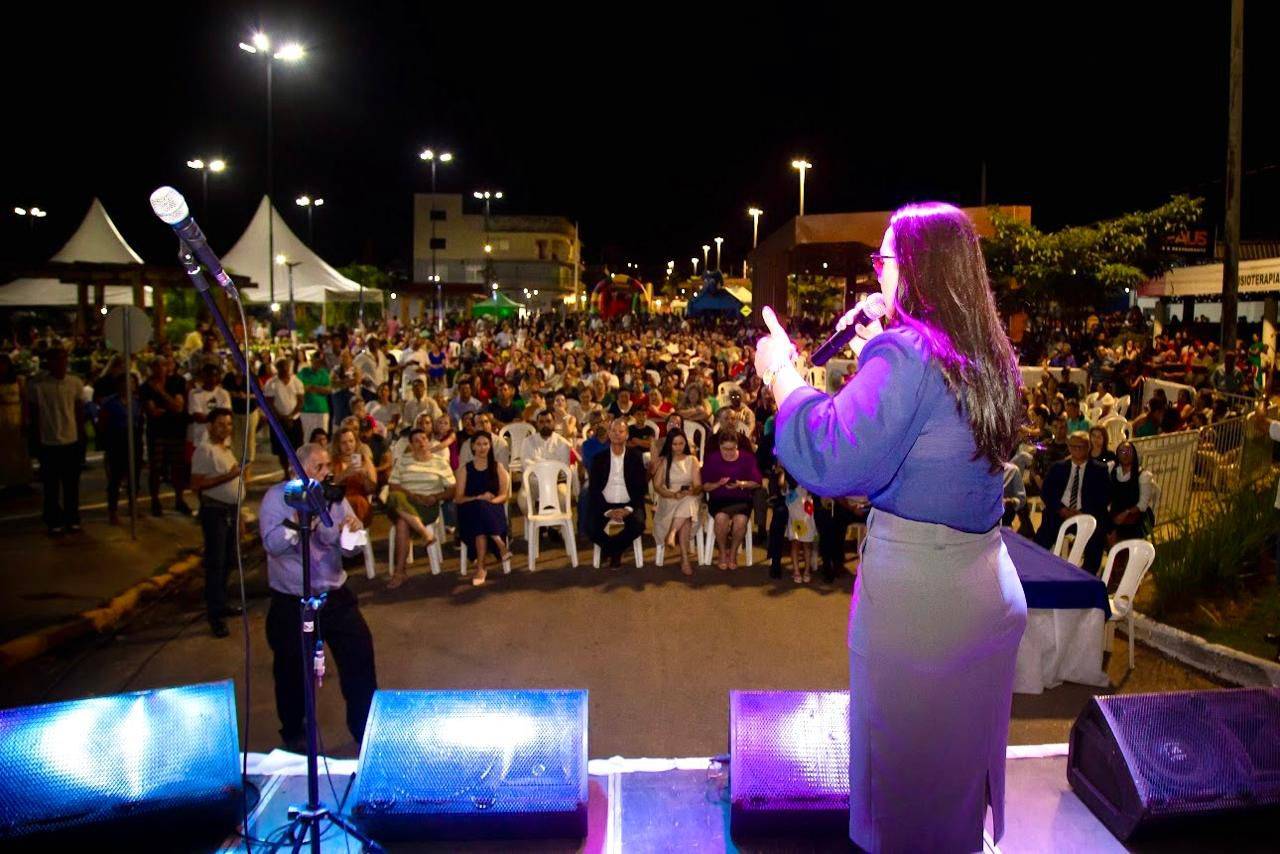 Deputada Rosangela Donadon participa de evento comemorativo pelos 44 anos de emancipação de Colorado do Oeste