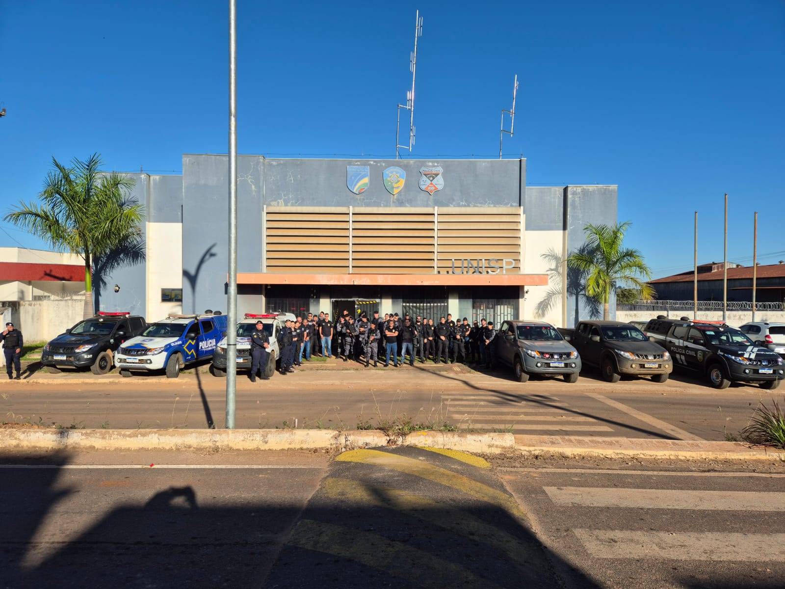 Grande operação policial conjunta é realizada em Colorado do Oeste para combater tráfico de drogas, ameaças e extorsão