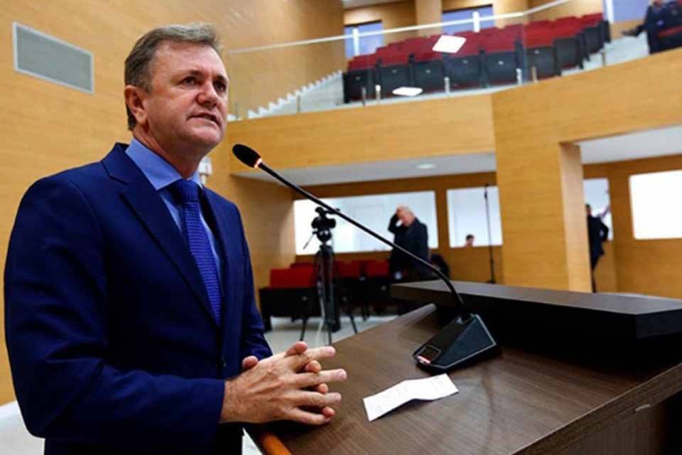 Deputado Luizinho Goebel anuncia projeto de atendimento exclusivo de saúde para mulheres, em Vilhena