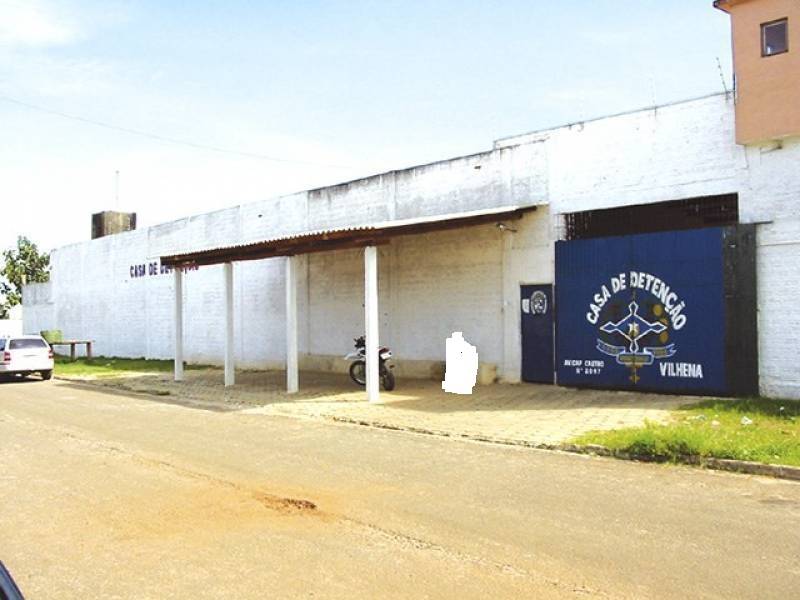 Para não ser vítima da “lei da cadeia”, homem preso em Vilhena acusado de estuprar a própria filha menor de idade ficará em cela individual