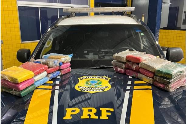Agentes da PRF prendem, em Vilhena, casal que vinha de Brasília e seguia para Rolim de Moura com mais de 25 kg de “supermaconha”