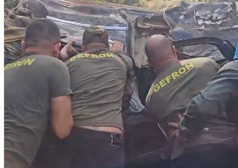ASSISTA VÍDEO: voltando de evento, policiais do GEFRON de Mato Grosso socorrem acidentados na BR 364, em Rondônia