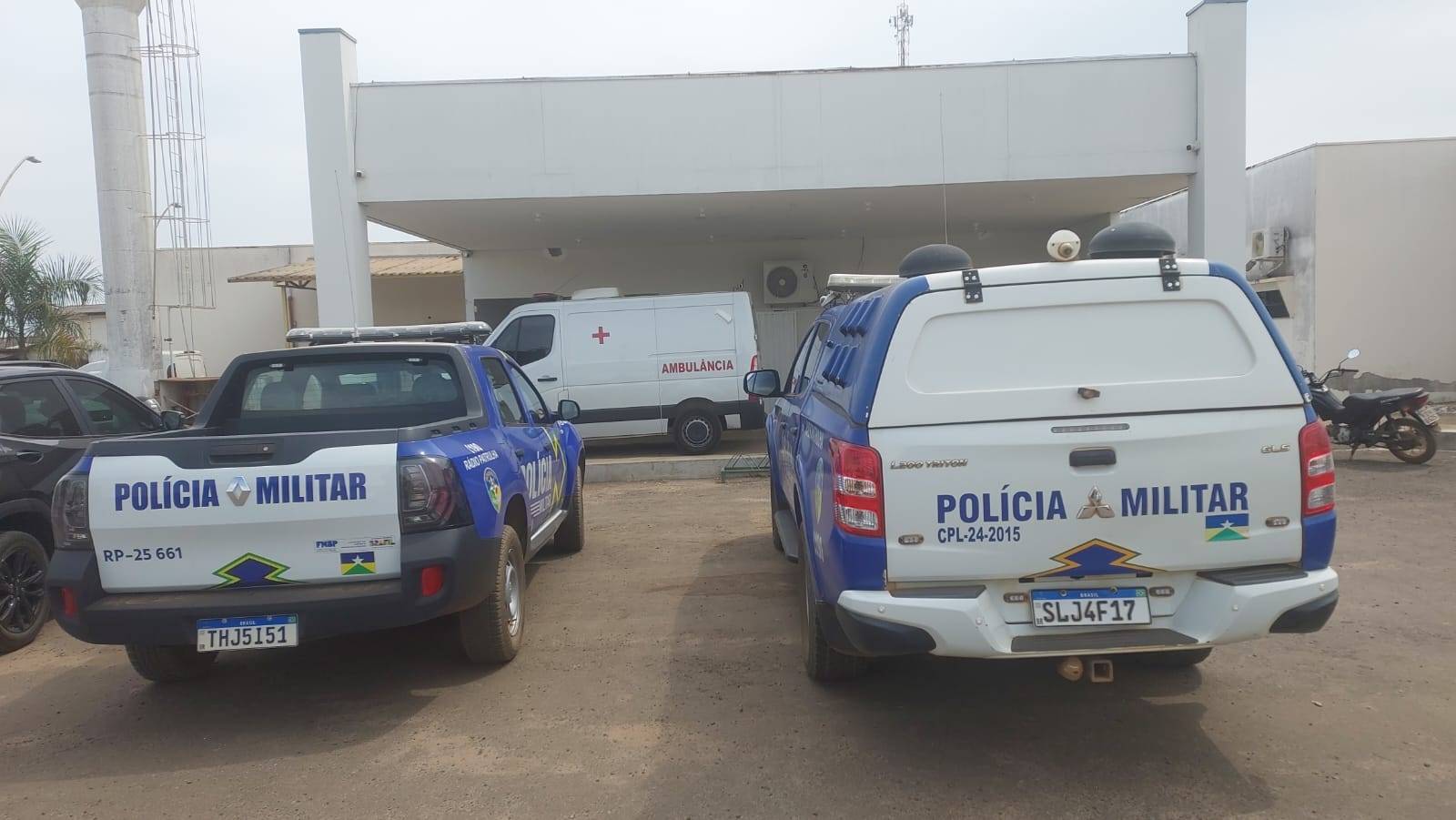 URGENTE: dois rapazes são esfaqueados e um deles, de 22 anos, morre antes de chegar à UPA, em Vilhena; suposto motivo do crime é “bizarro”