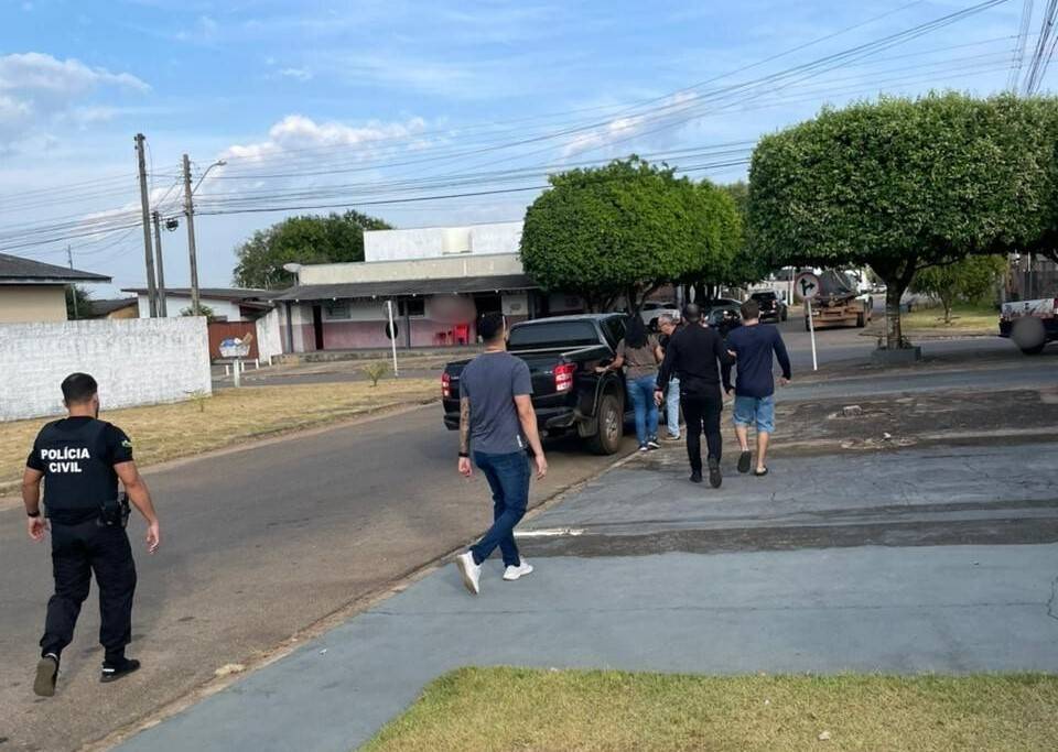 Servidor público federal de 40 anos denunciado pela namorada é preso em Vilhena; ele teria quebrado um dos braços da vítima