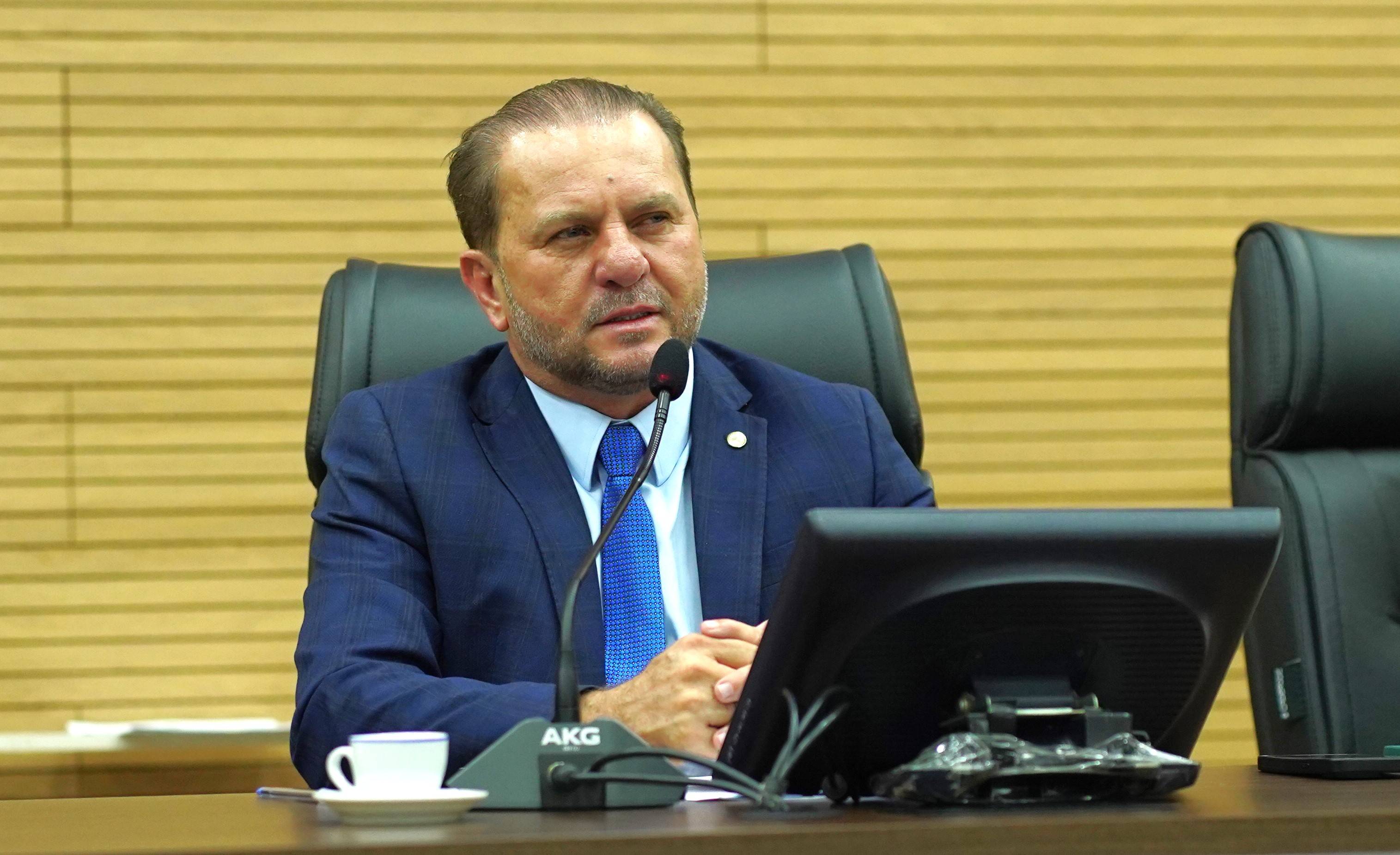 Deputado Cirone Deiró anuncia asfalto para ruas e avenidas de Cacoal; obras de drenagem devem ser concluídas no mês de setembro