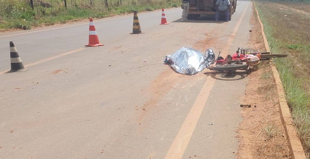 Acidente envolvendo caminhão e bicicleta elétrica deixa mulher morta, em Vilhena; FOLHA DO SUL esteve no local e entrevistou motorista