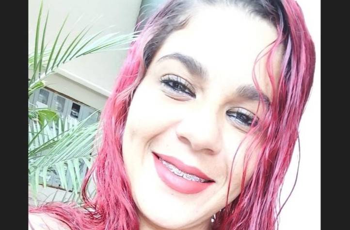 Suspeito de matar mulher em Vilhena passou a noite na casa da sogra, onde foi preso hoje; irmão da vítima encontrou sangue em moto
