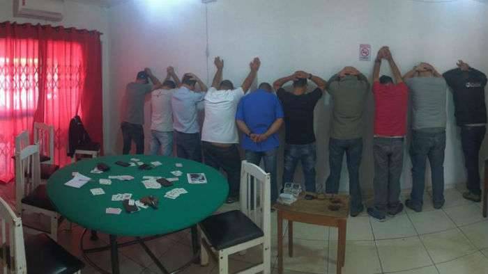 Homem perde R$ 1.600,00 na jogatina em bar, tem moto “confiscada” por dono de “tunguete” e aciona a polícia, em Vilhena
