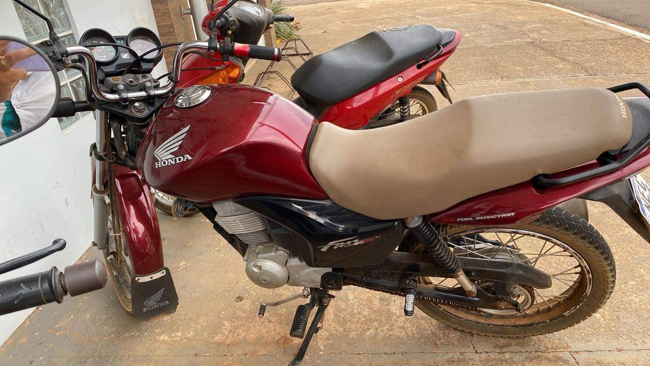 Após conhecer rapaz em site de relacionamentos, cabeleireiro denuncia parceiro que “sumiu” com moto emprestada, em Vilhena