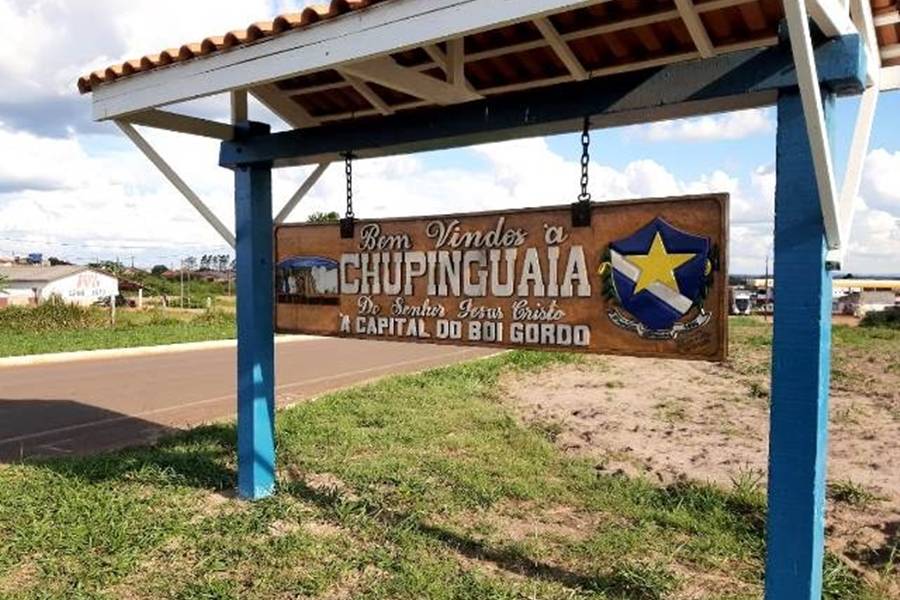 Armado com facão, homem ameaça “cortar o pescoço” de colega dentro de alojamento para trabalhadores na cidade de Chupinguaia