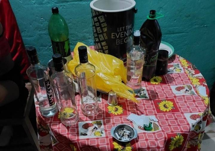 Em Vilhena, Polícia Militar interrompe “festinha” regada a álcool e cigarros; quatro foram presos por corrupção de menores