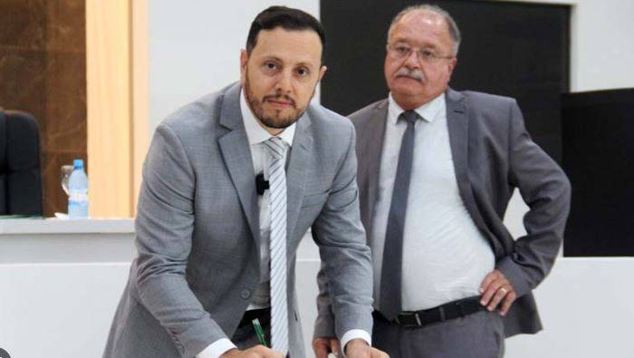 Após prefeito de Vilhena admitir renúncia, vice também cogita disputar eleição no ano que vem, mas estabelece condições