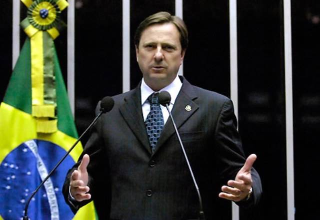 Site faz levantamento e mostra Acir Gurgacz entre os dez senadores mais caros