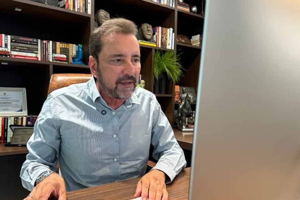 VÍDEO: “É uma vergonha pra Rondônia eleger um alienígena”, dispara ex-prefeito da capital sobre candidaturas de Daciolo e Michelle Bolsonaro