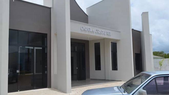 Em Vilhena, polícia interrompe velório de rapaz de 24 anos, esfaqueado pelo próprio irmão, e corpo passa por necropsia