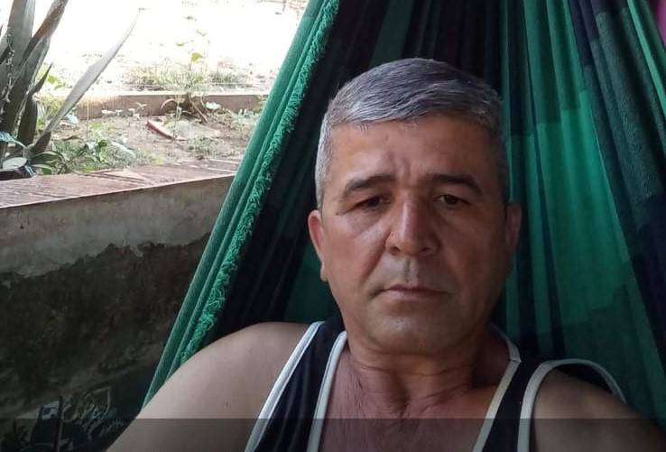 Sitiante de 51 anos é encontrado morto após cair com motocicleta na área rural de Cerejeiras; suspeita é de infarto fulminante