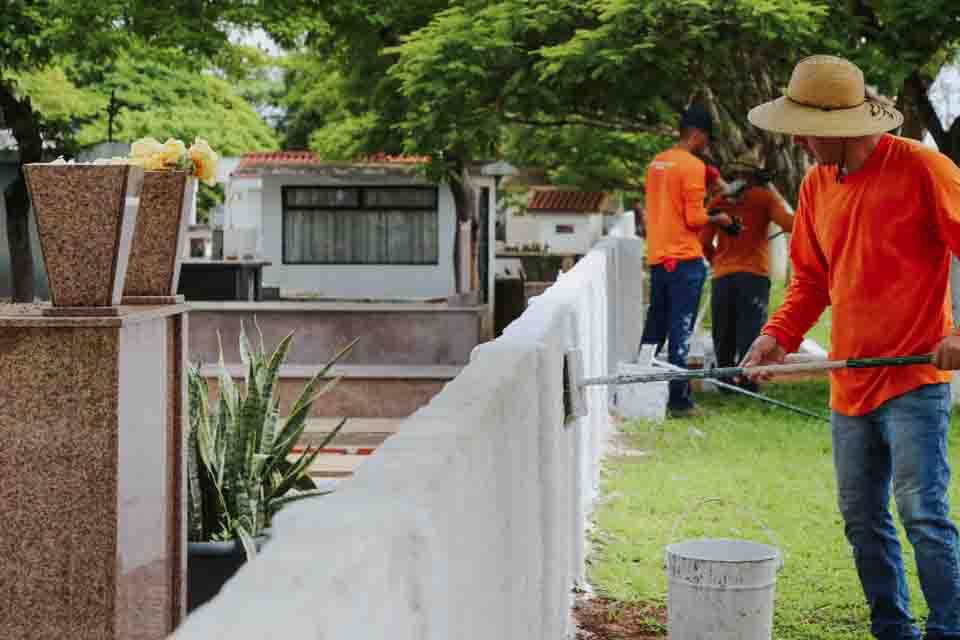 Nas redes sociais, prefeito de Vilhena promete combate a “máfia de funerária” e ampliação de cemitério