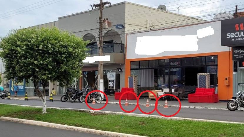 Secretaria de Trânsito fiscaliza empresas que usam cones para “reservar” vagas de estacionamento em ruas e avenidas de Vilhena