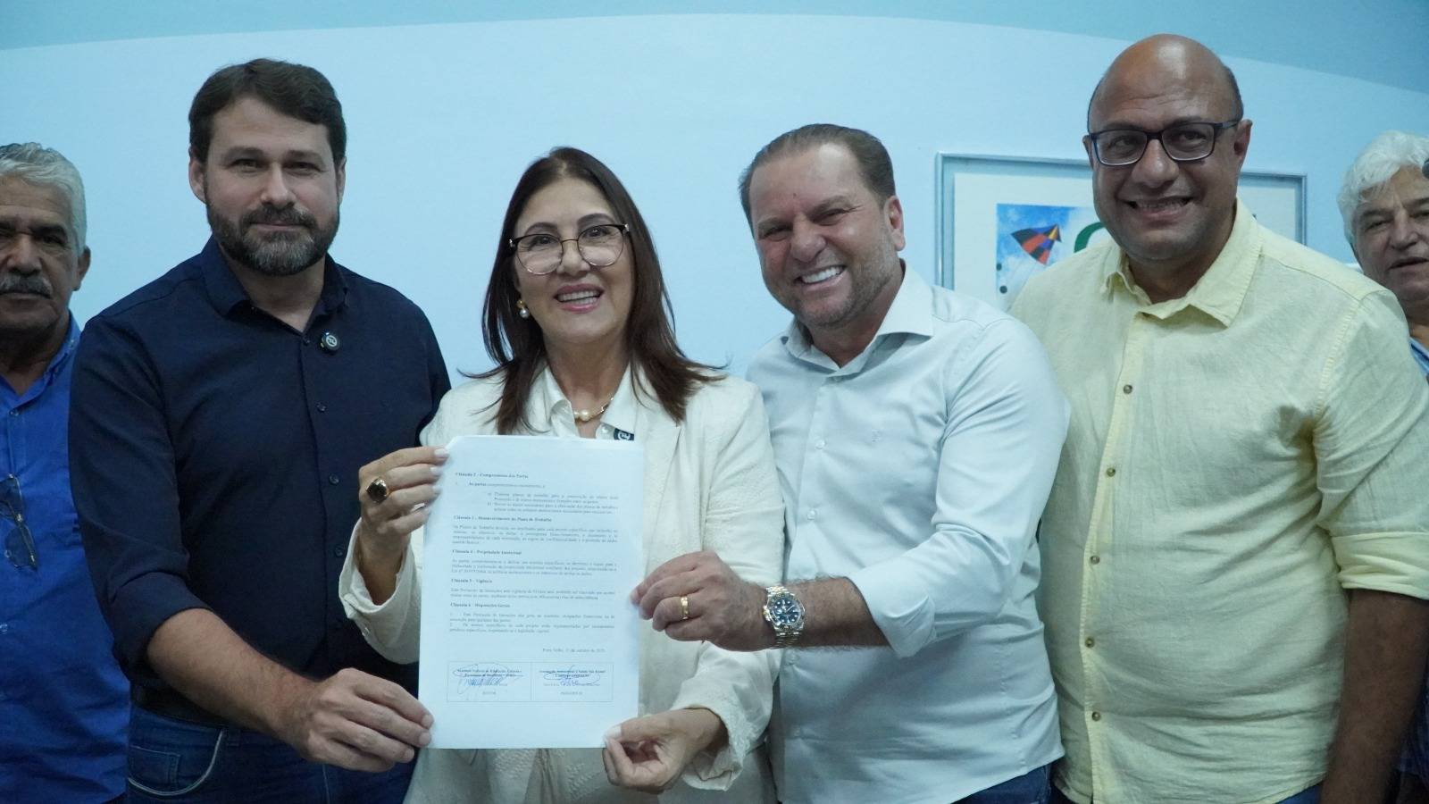 Deputado Cirone Deiró intermedeia parceria do Ifro com a Assdaco para equipar centro de diagnóstico do câncer em Cacoal