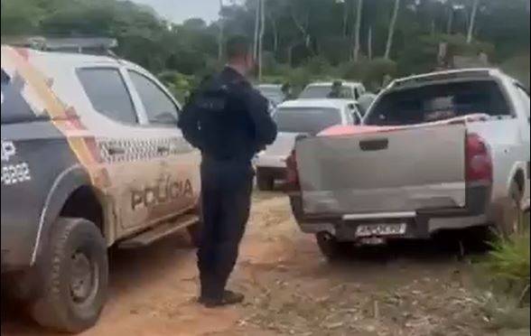 VÍDEO: polícia prende várias pessoas que invadiram fazenda entre Juína e Vilhena; dono da terra denuncia sobrinho “incentivador”