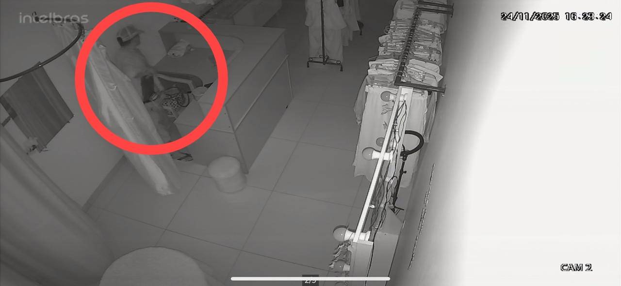 Empresária que teve loja furtada duas vezes em três meses oferece recompensa para recuperar notebook