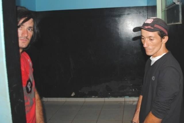 Irmãos esfaqueiam rapaz no Setor 19 de Vilhena; na DPC, um tenta livrar o outro