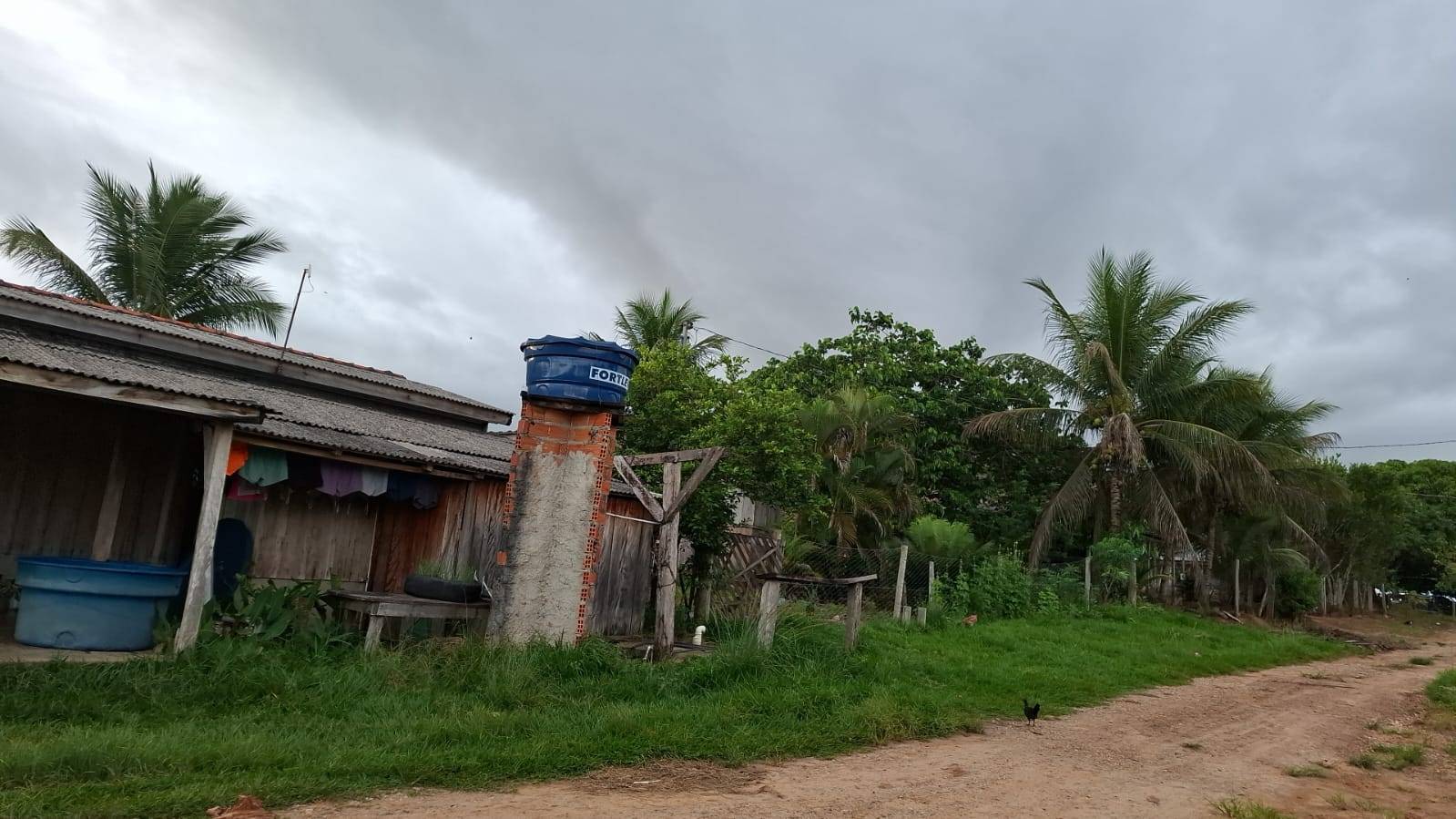 Moradores da comunidade rural de Vista Alegre sofrem com desabastecimento de água após poço apresentar problema