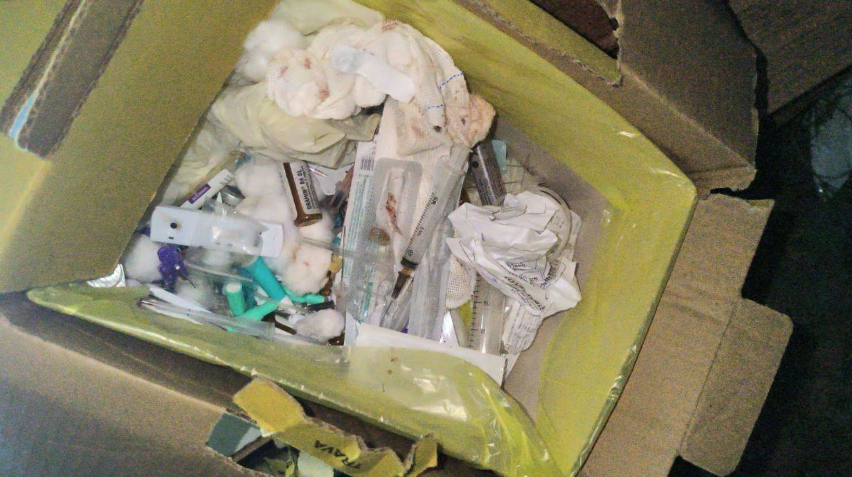 Secretário de Saúde de Vilhena se manifesta após materiais hospitalares, documentos e criança serem encontrados em boca de fumo