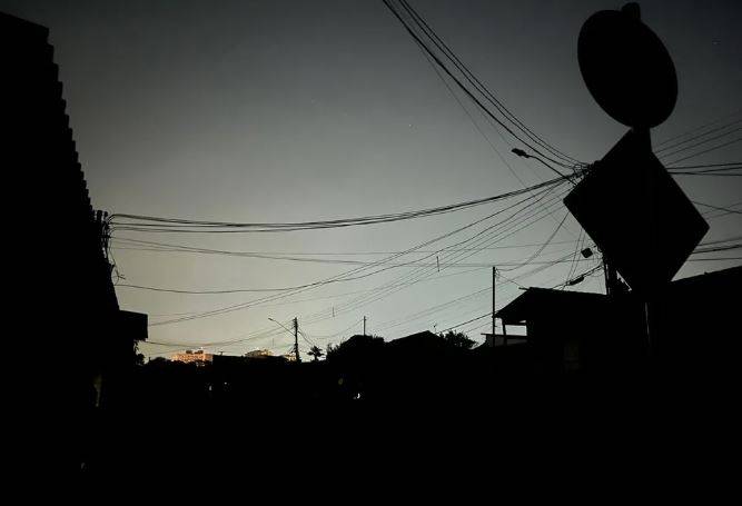 Com apagão de 4 horas em vários bairros, Energisa testa paciência dos vilhenenses durante tempestade