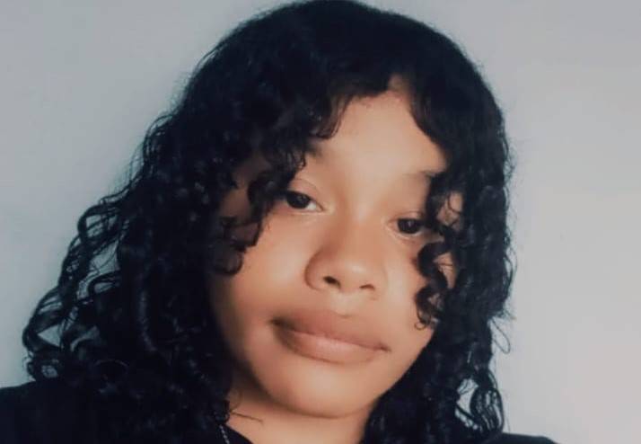 Garota de 15 anos está desaparecida desde ontem, após sair de casa, em Vilhena; mãe registra queixa na polícia e pede ajuda