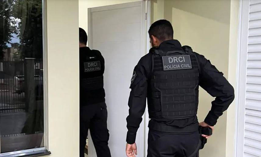 Em MT, Polícia Civil prende jovem neonazista de 20 anos, que incitava atentados contra escolas e pregava violência contra minorias