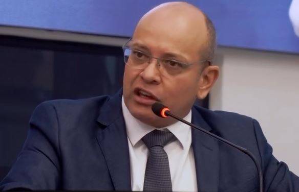 ASSISTA VÍDEO: mesmo sendo “da base”, médico-vereador propõe CPI para investigar empresa contratada por prefeito, em Vilhena