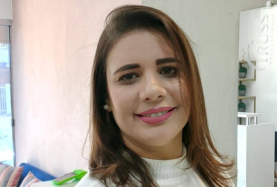 Dona de salão em Vilhena, tratada como mãe por professora assassinada em Porto Velho, diz duvidar da versão apresentada pelo autor do crime