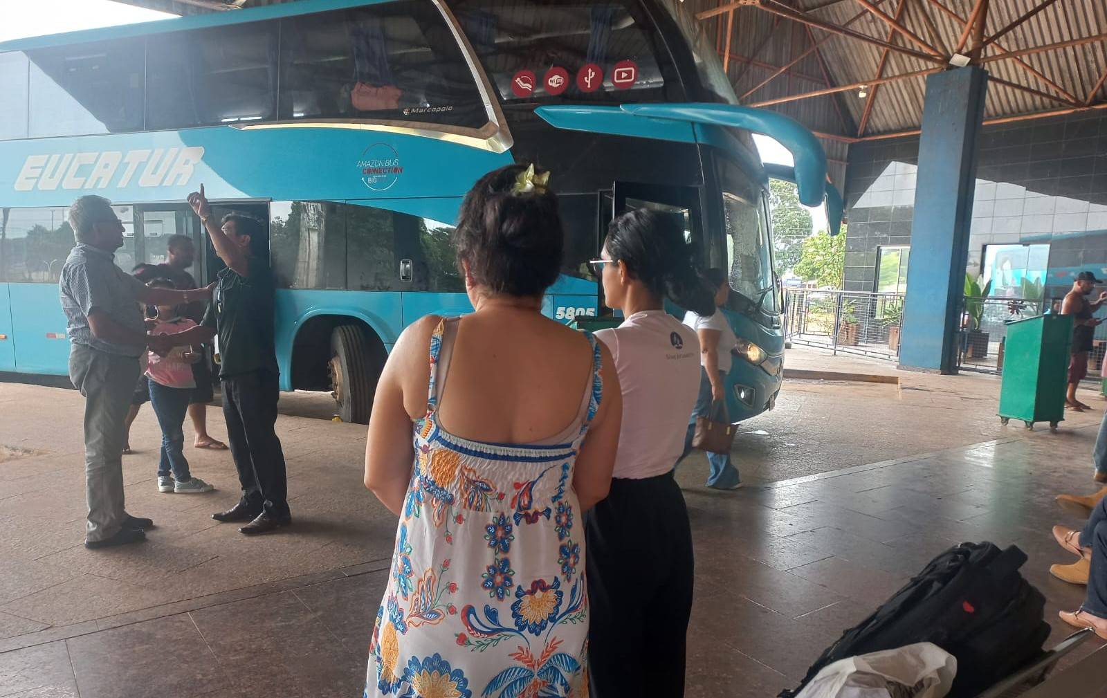 Vilhena: profissionais de saúde compram passagens para Porto Velho, mas são embarcadas em ônibus que ia para Cerejeiras