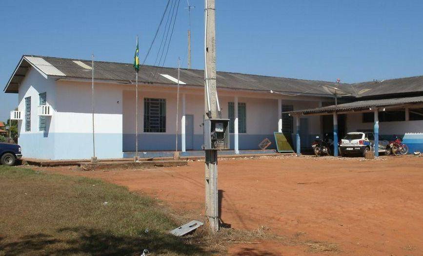 Testemunha dá detalhes da briga que deixou sitiante de 44 anos morto em bar na zona rural de Corumbiara; adolescente desmaia