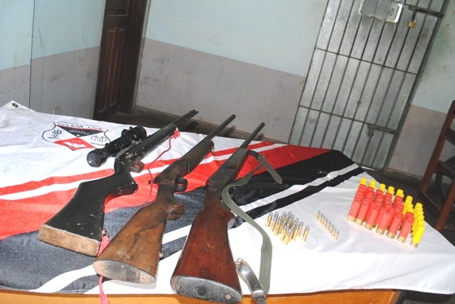 Polícia encontra armas em fazenda de ex vice-prefeito; gerente é detido