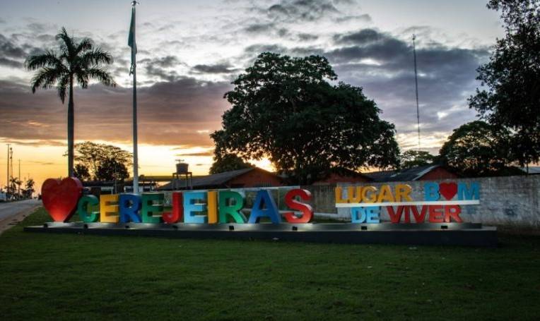 Alunos de Enfermagem na cidade de Cerejeiras denunciam sorteio de vagas de estágio e falta de diálogo com faculdade