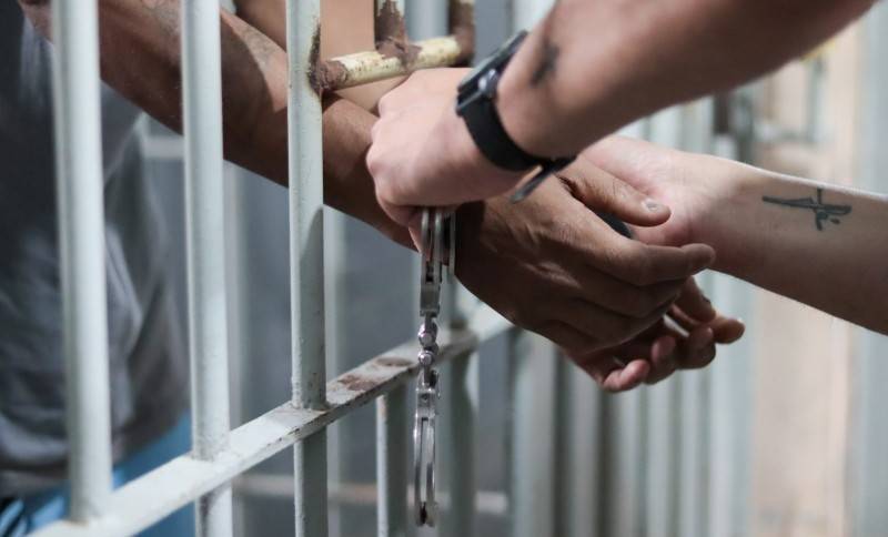 Rapaz invade segundo andar de casa, em Vilhena, e só é preso depois de passar 15 dias bebendo, dormindo e comendo de graça